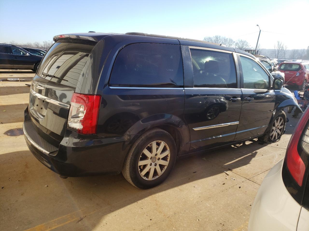 2014 CHRYSLER TOWN & COU - Image 3