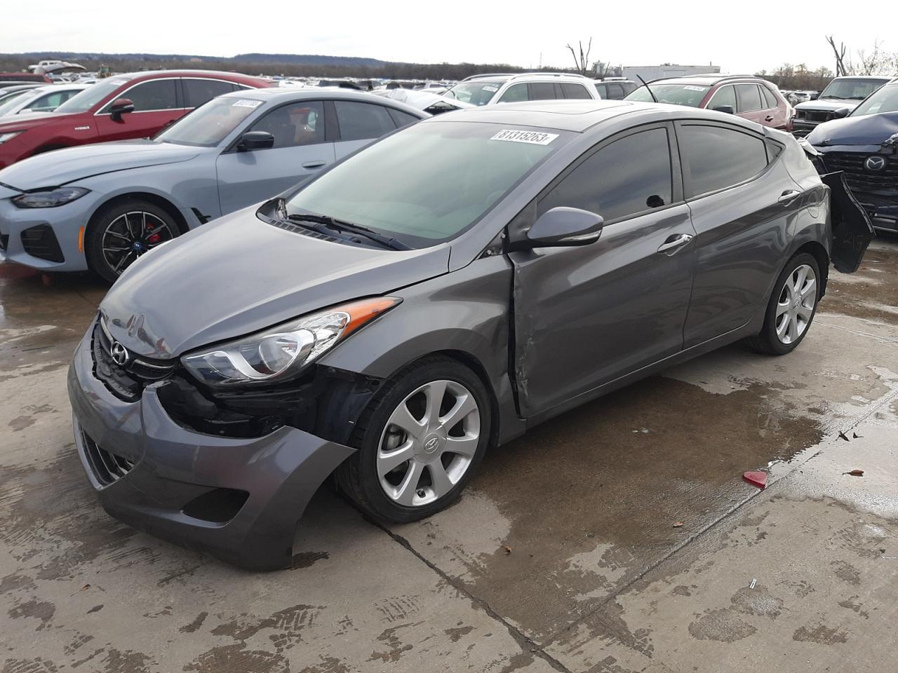 2013 HYUNDAI ELANTRA GL