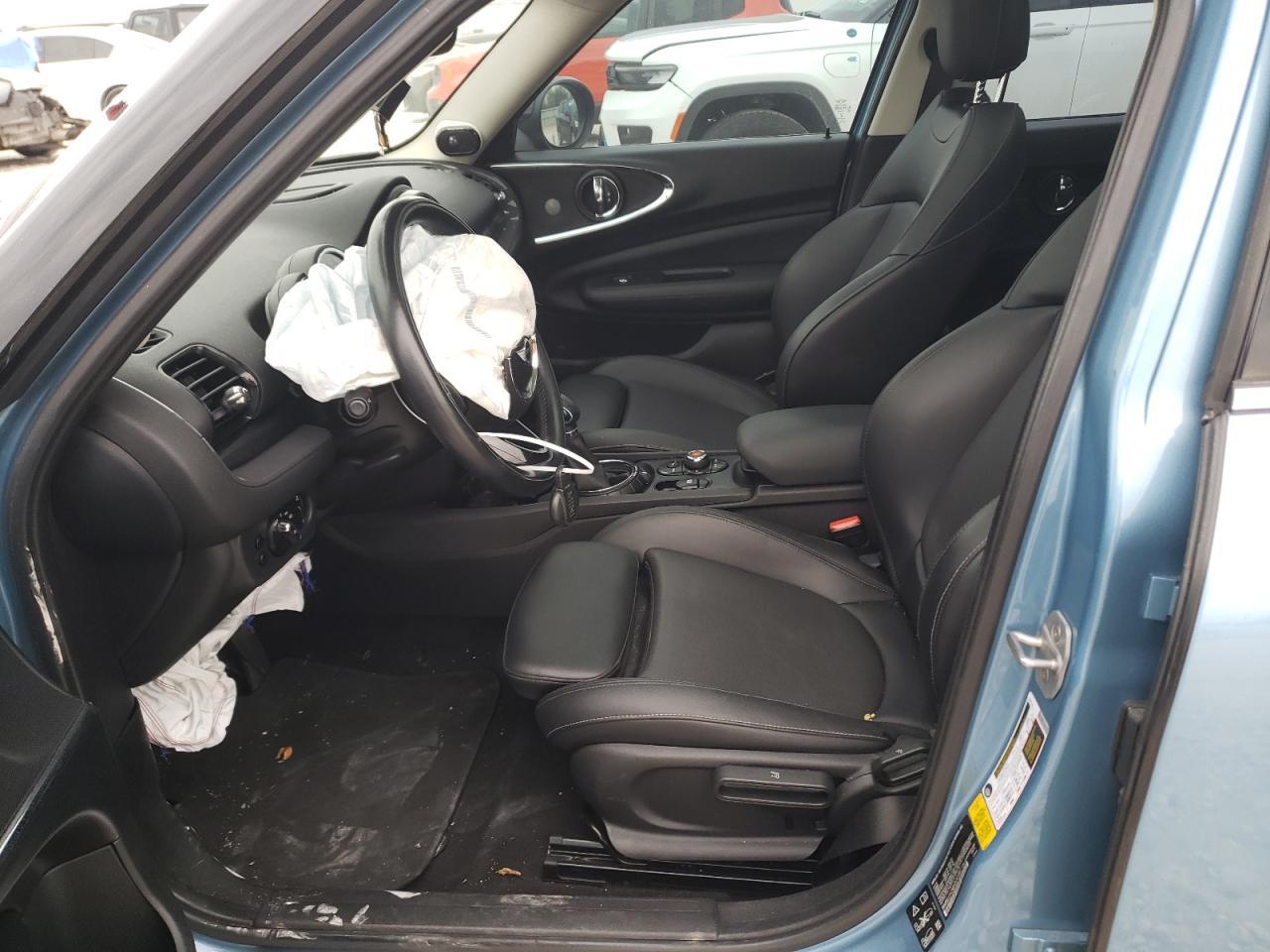 2017 MINI COOPER CLU - Image 7