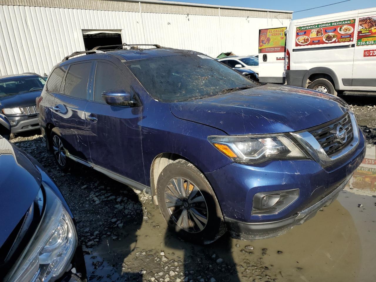 2017 NISSAN PATHFINDER - Image 4