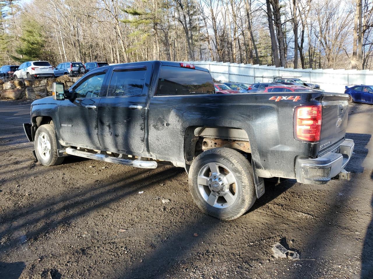 2019 CHEVROLET SILVERADO - Фото 2