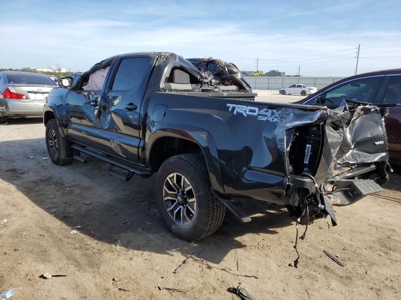 2023 TOYOTA TACOMA DOU - Фото 2