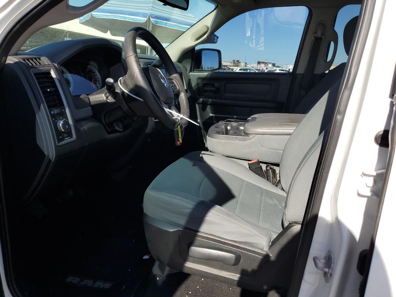 2014 RAM 1500 ST - Фото 7