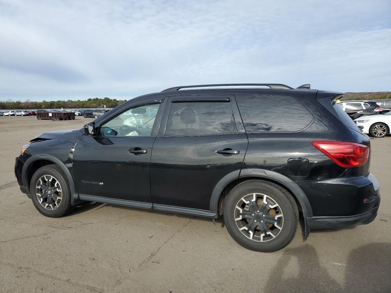 2019 NISSAN PATHFINDER - Фото 2