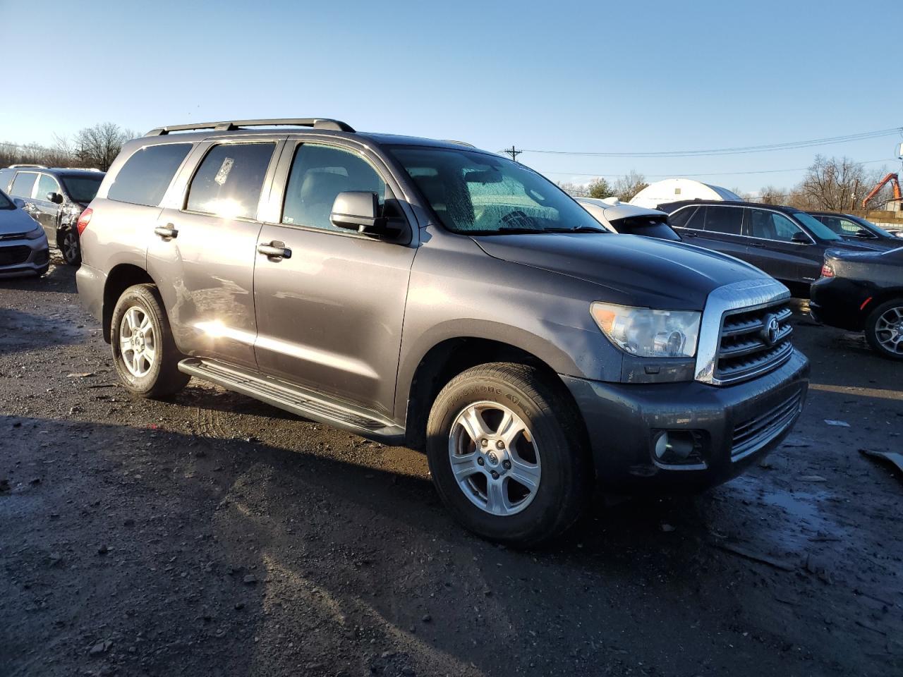 2012 TOYOTA SEQUOIA SR - Image 4