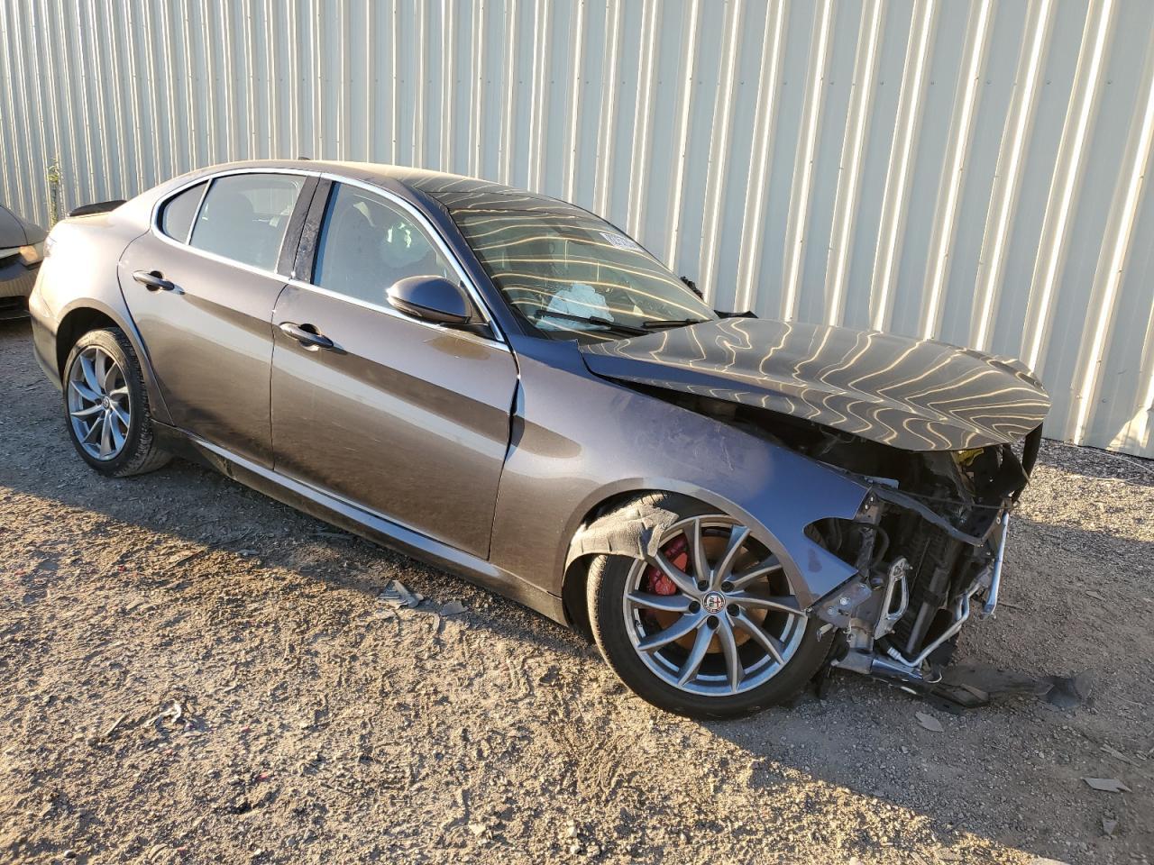 2017 ALFA ROMEO GIULIA - Фото 4