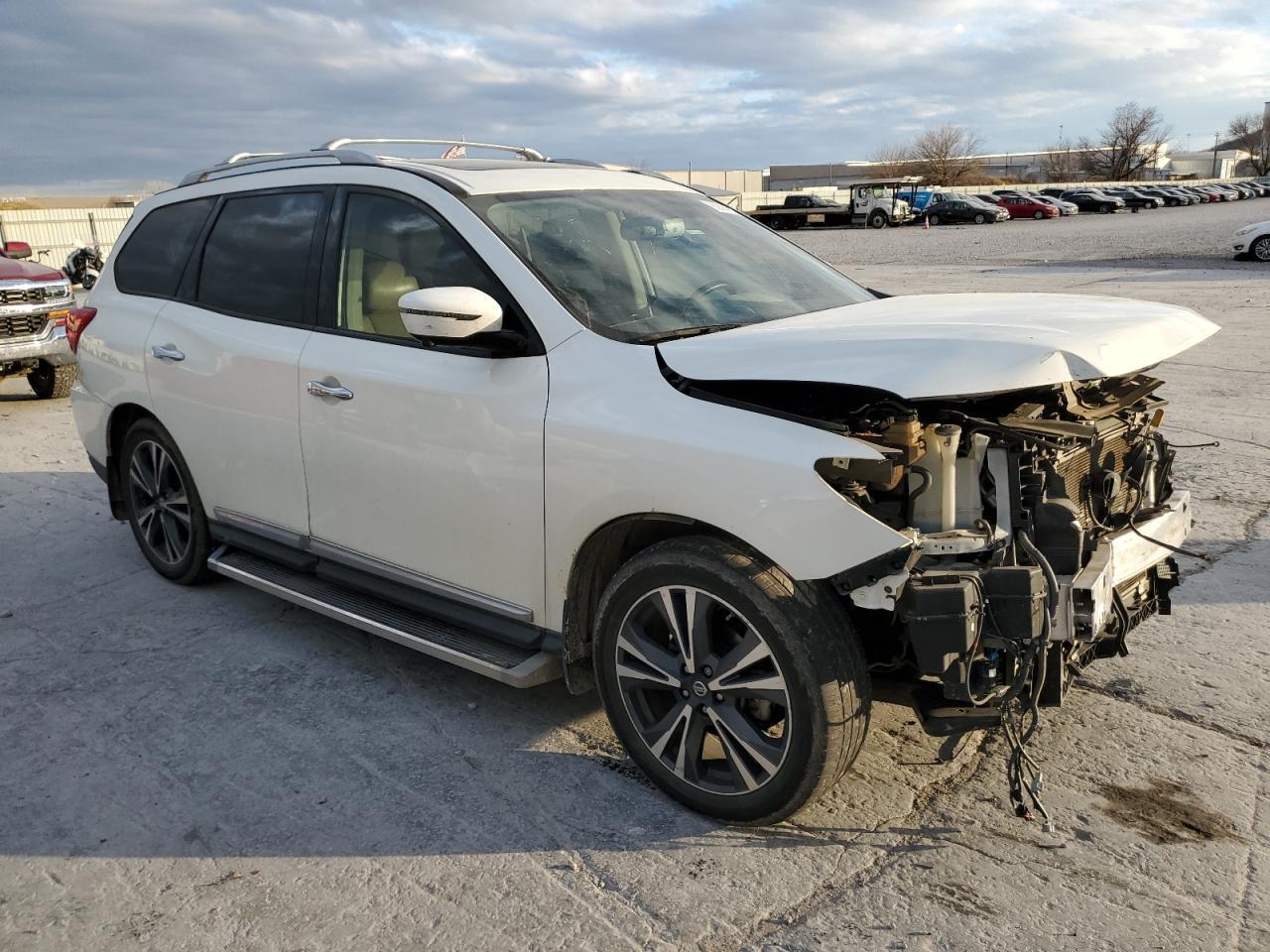 2019 NISSAN PATHFINDER - Image 4