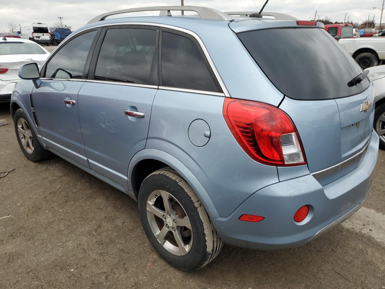 2013 CHEVROLET CAPTIVA LT - Image 2