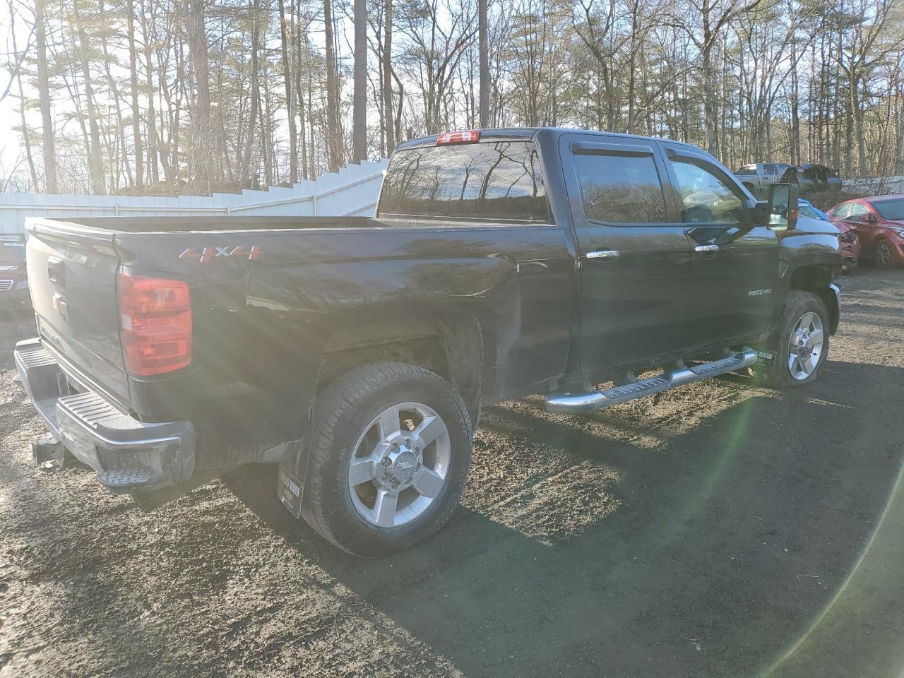 2019 CHEVROLET SILVERADO - Фото 3