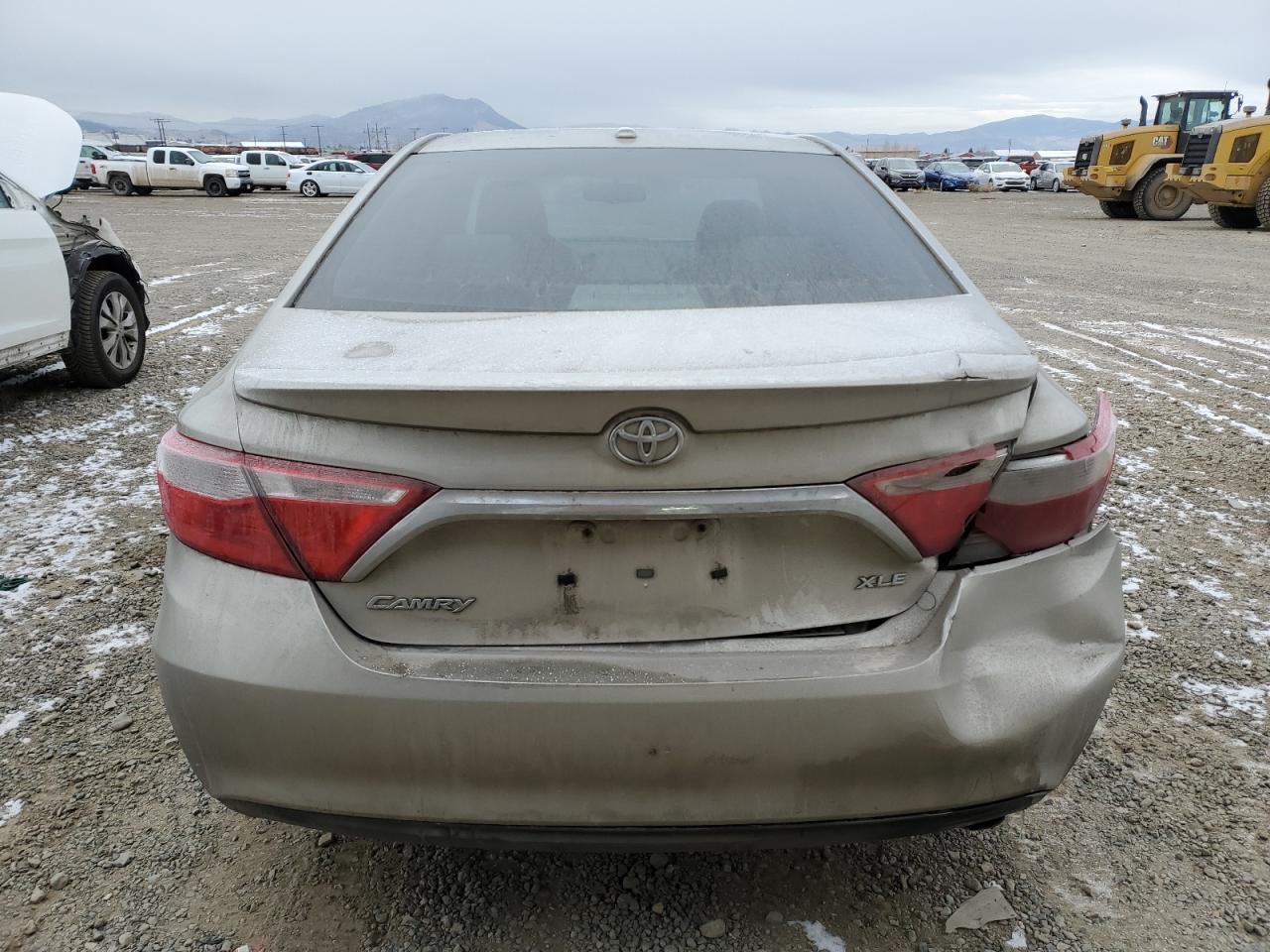 2016 TOYOTA CAMRY LE - Image 6