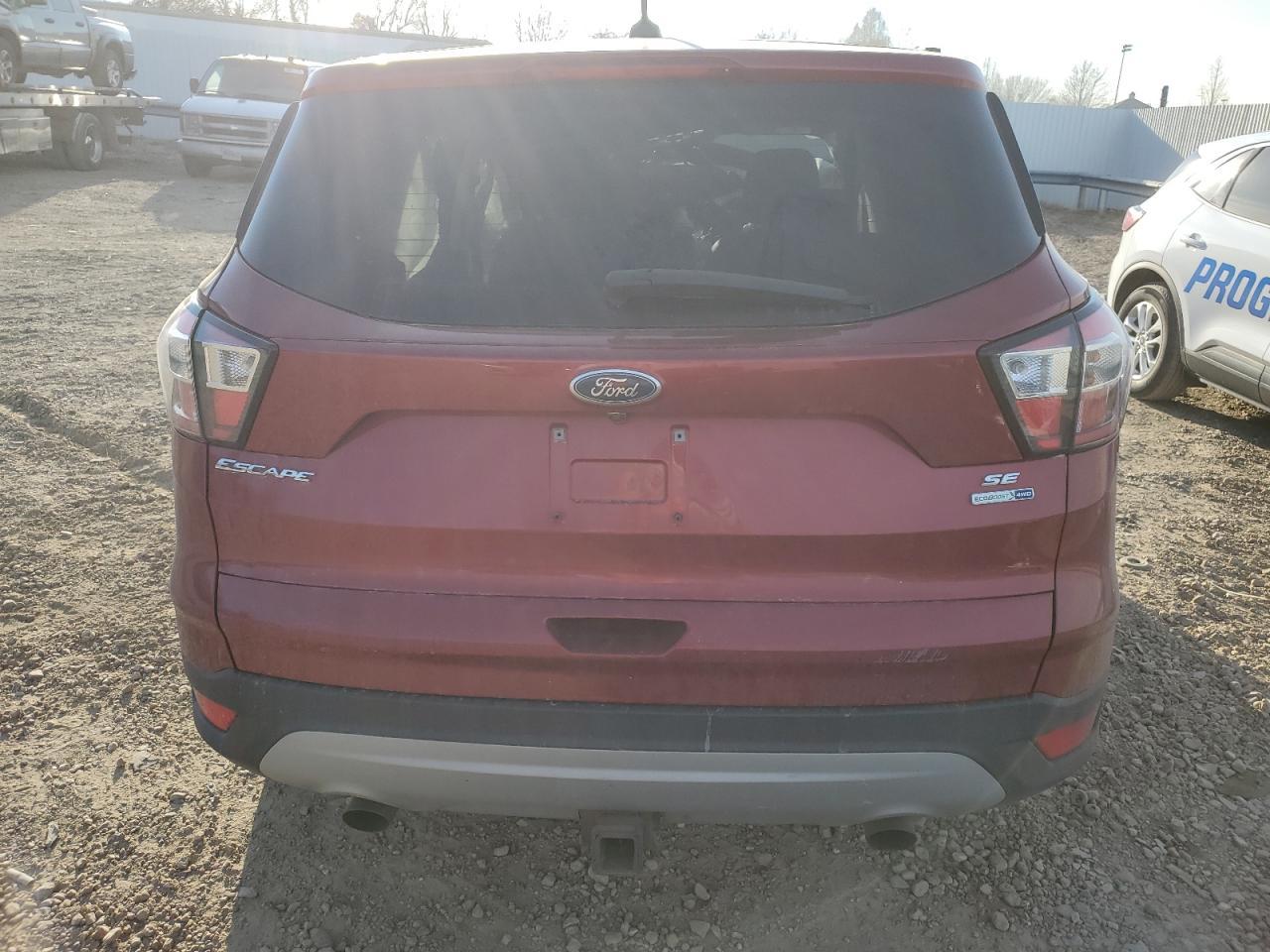 2017 FORD ESCAPE SE - Фото 6