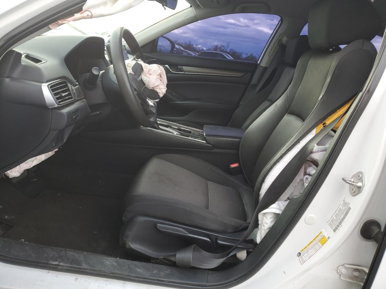 2018 HONDA ACCORD LX - Фото 7
