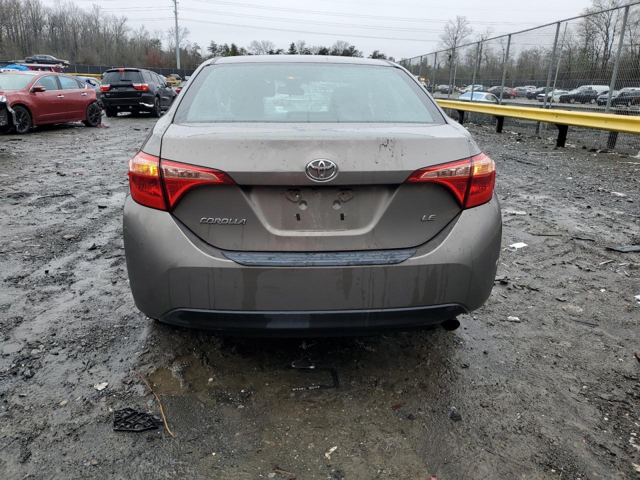 2018 TOYOTA COROLLA L - Image 6