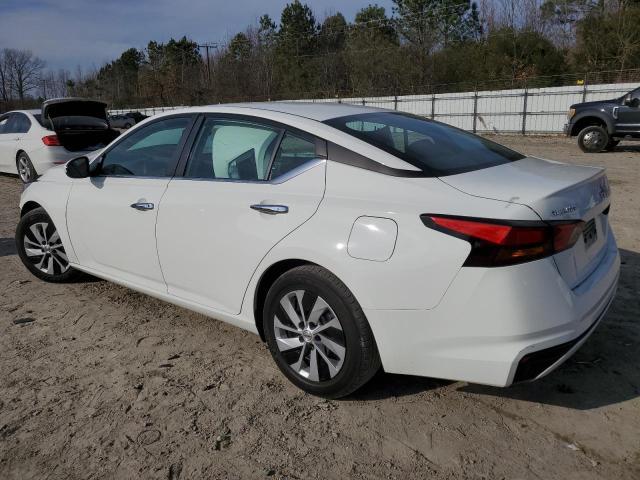 2022 Nissan Altima S - Image 2