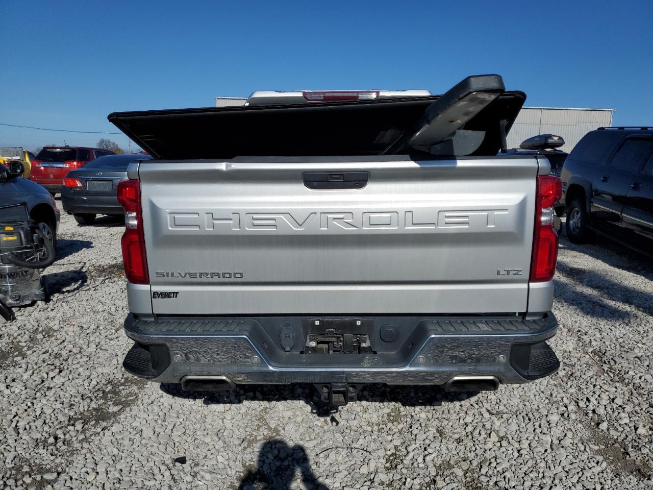 2019 CHEVROLET SILVERADO - Фото 6