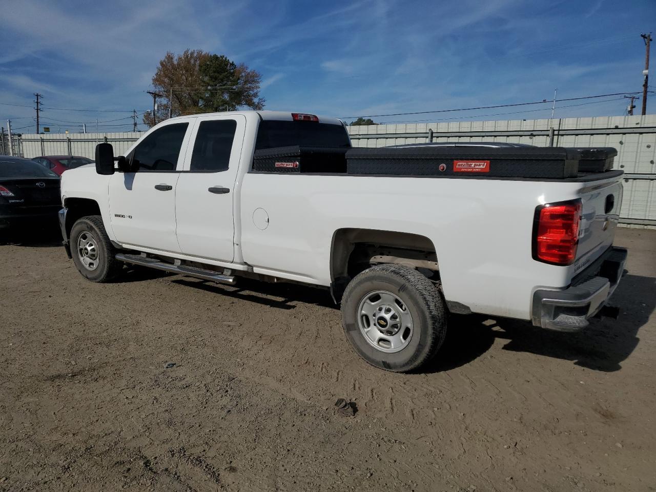 2019 CHEVROLET SILVERADO - Фото 2