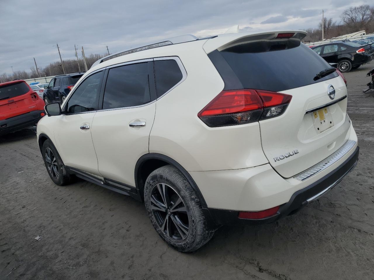 2017 NISSAN ROGUE S - Image 2