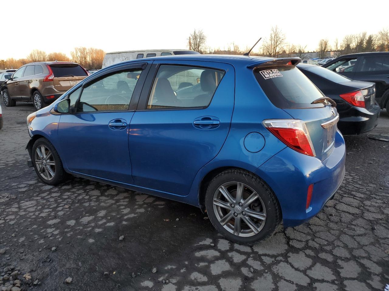 2013 TOYOTA YARIS - Фото 2