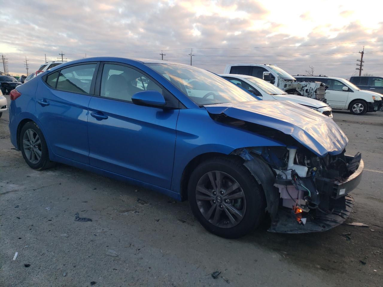 2018 HYUNDAI ELANTRA SE - Фото 4