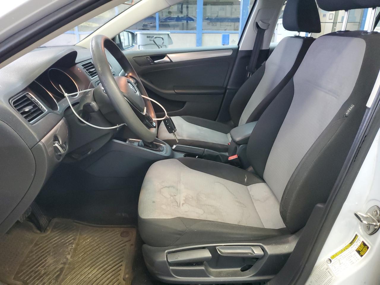2017 VOLKSWAGEN JETTA S - Image 7