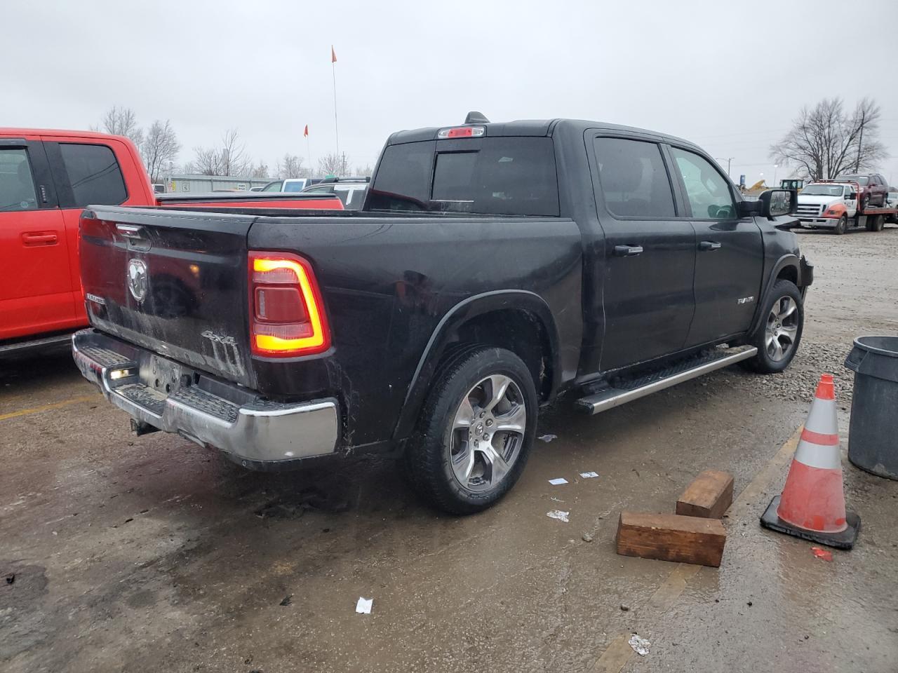 2019 RAM 1500 LARAM - Фото 3