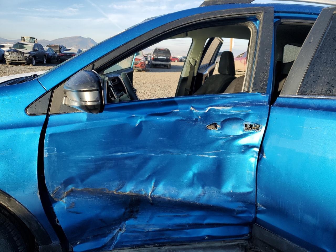 2016 TOYOTA RAV4 LE - Фото 7