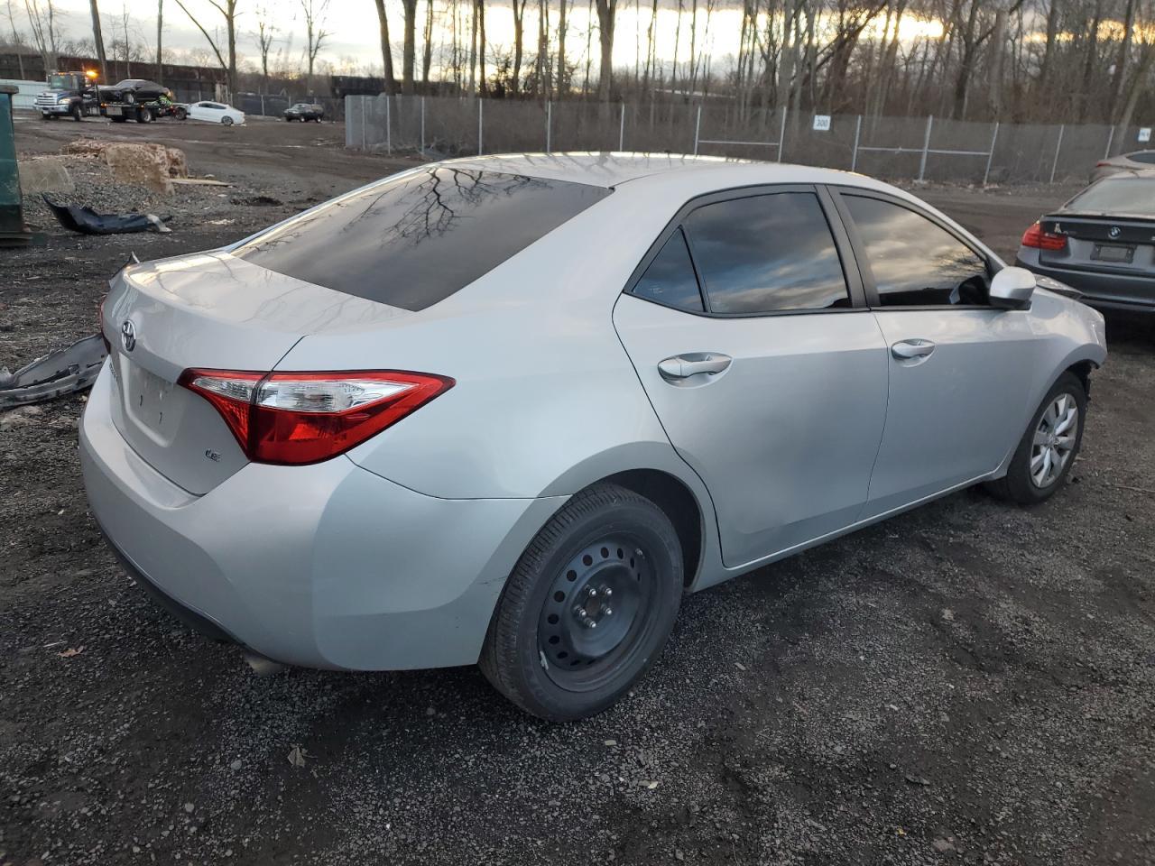 2014 TOYOTA COROLLA L - Фото 3