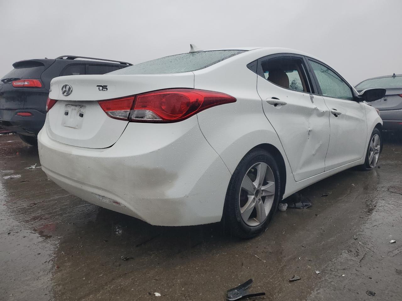 2013 HYUNDAI ELANTRA GL - Image 3