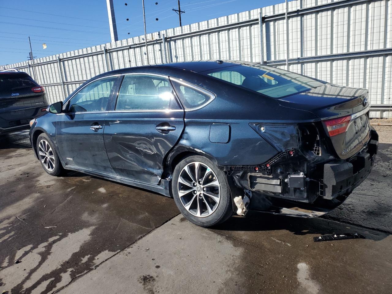2016 TOYOTA AVALON HYB - Image 2