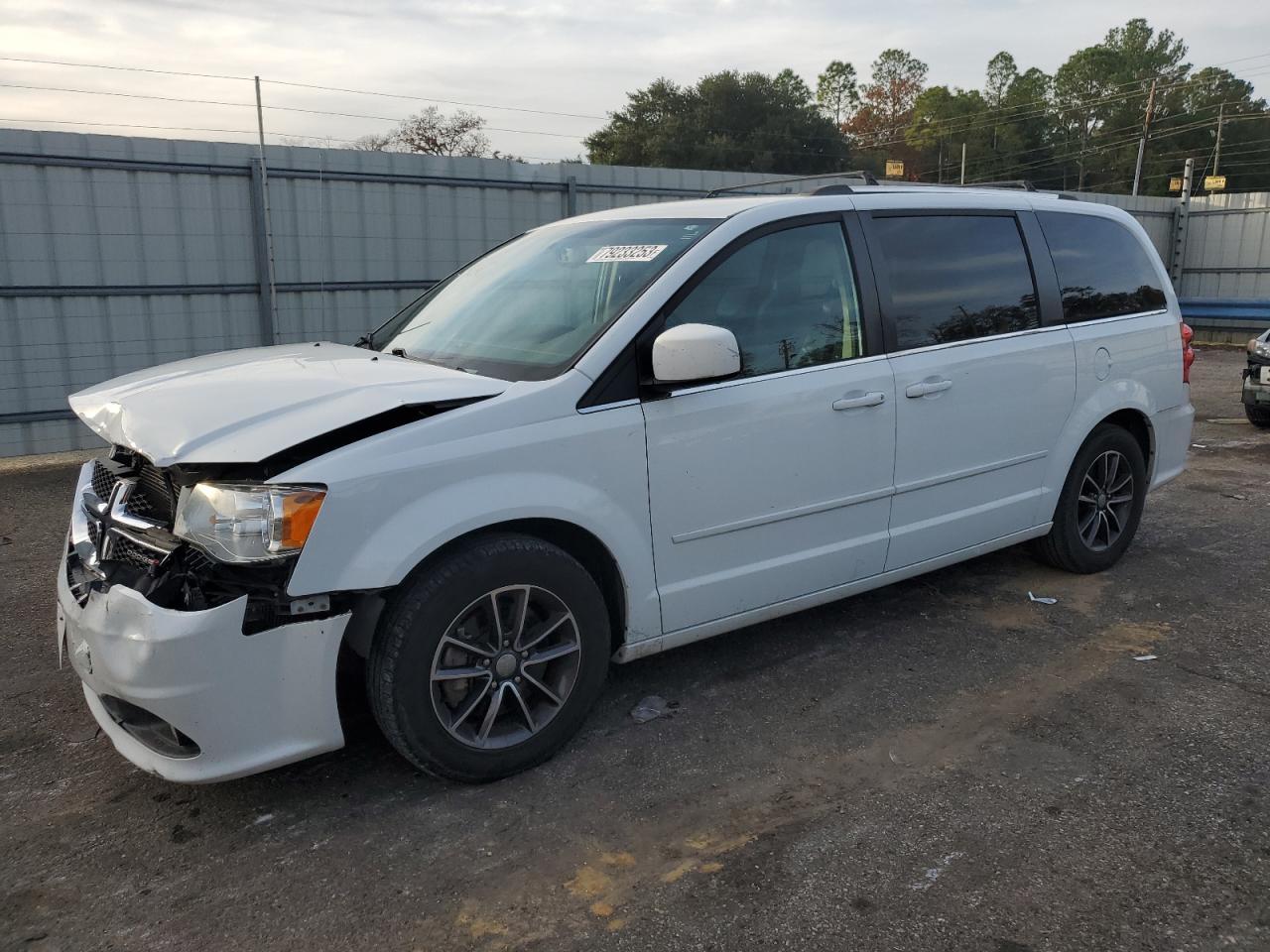 2017 DODGE GRAND CARA car image