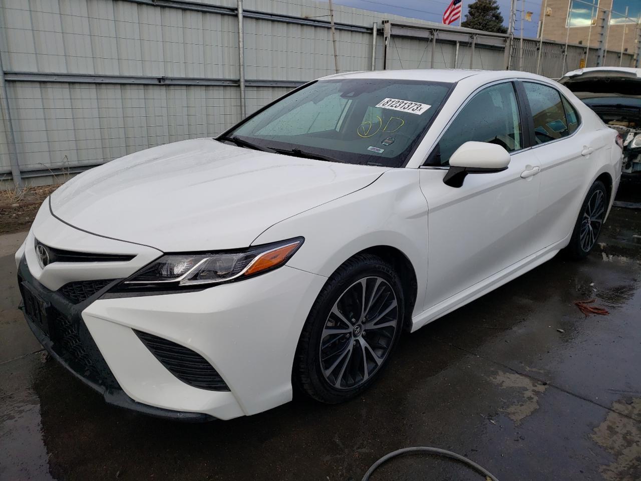 2020 TOYOTA CAMRY SE