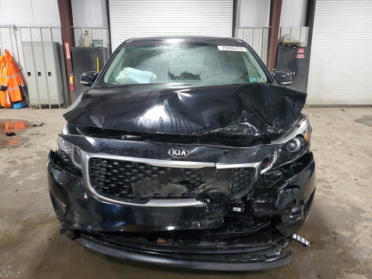2017 KIA SEDONA LX - Фото 5