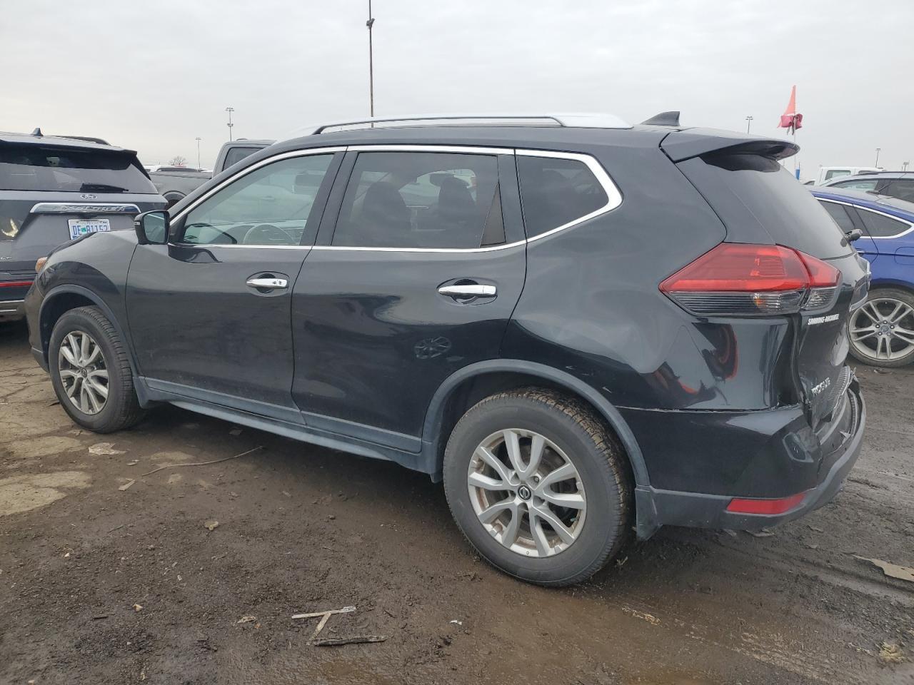 2018 NISSAN ROGUE S - Фото 2
