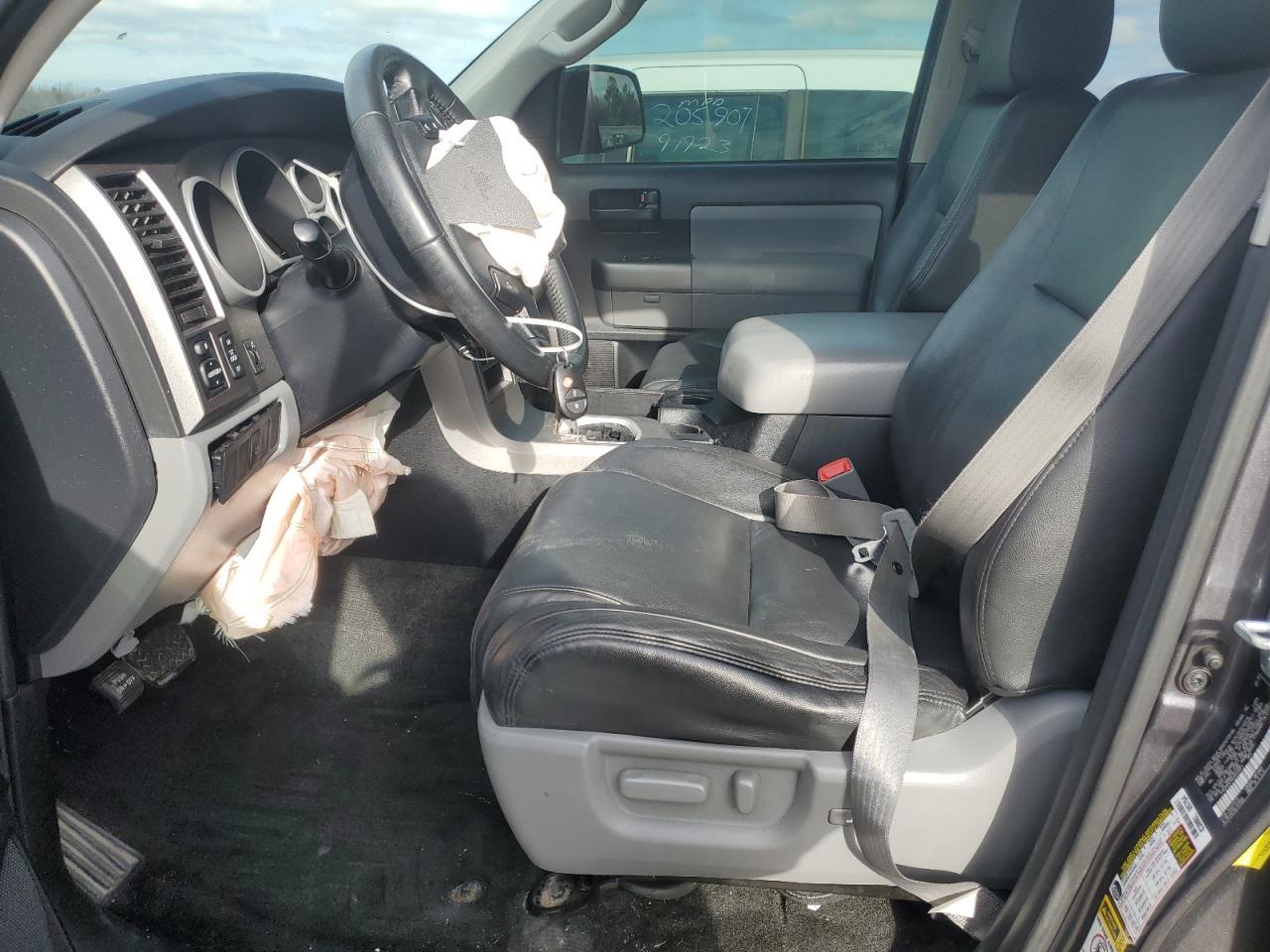 2012 TOYOTA SEQUOIA SR - Фото 7