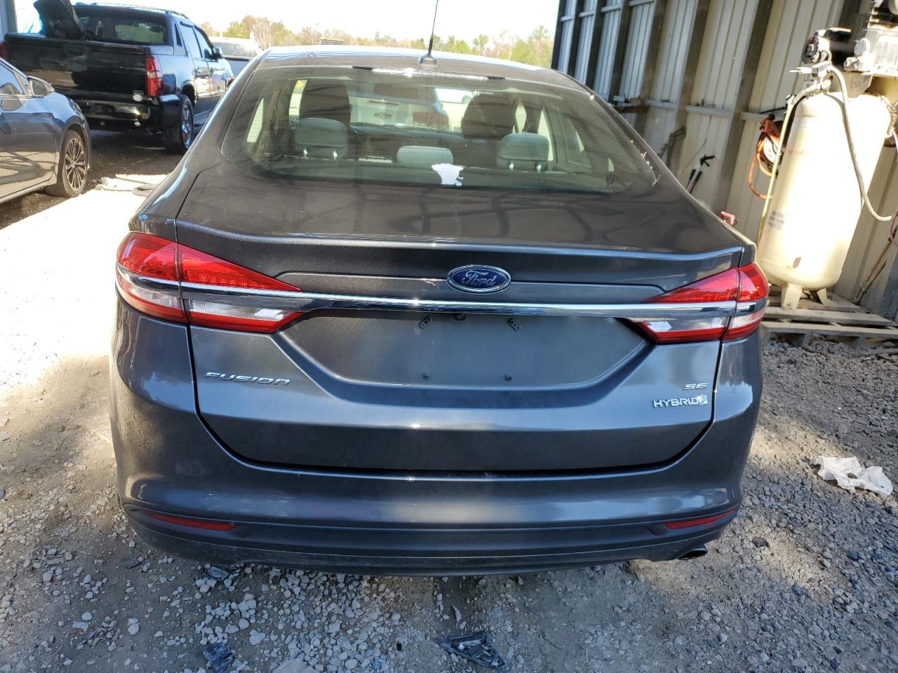 2017 FORD FUSION SE - Image 6