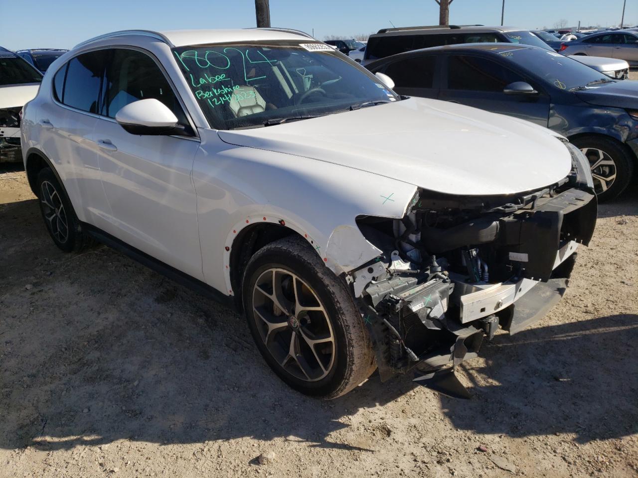 2019 ALFA ROMEO STELVIO TI - Image 4