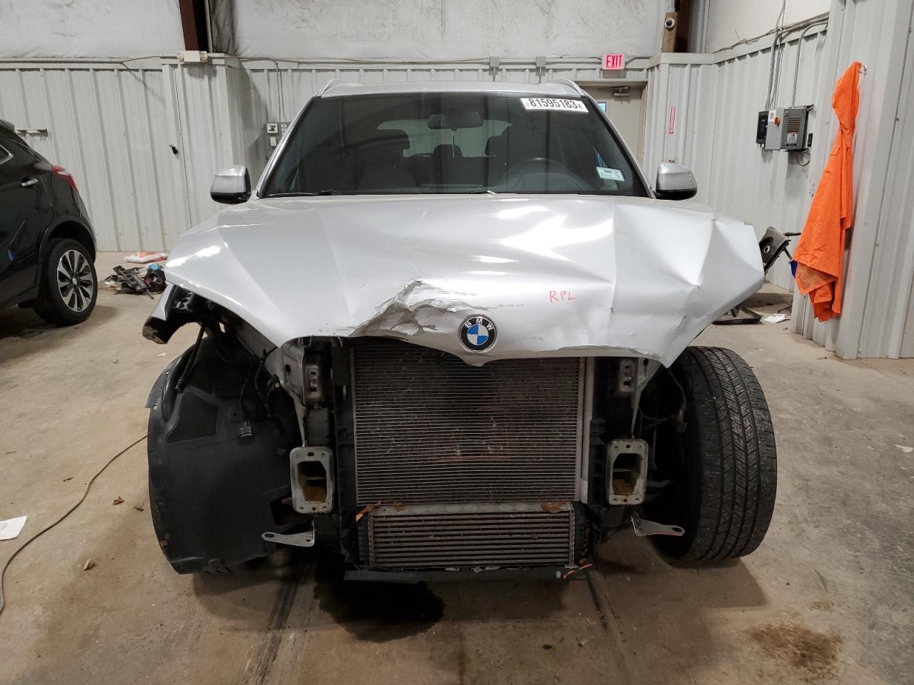 2017 BMW X5 XDRIVE3 - Фото 5