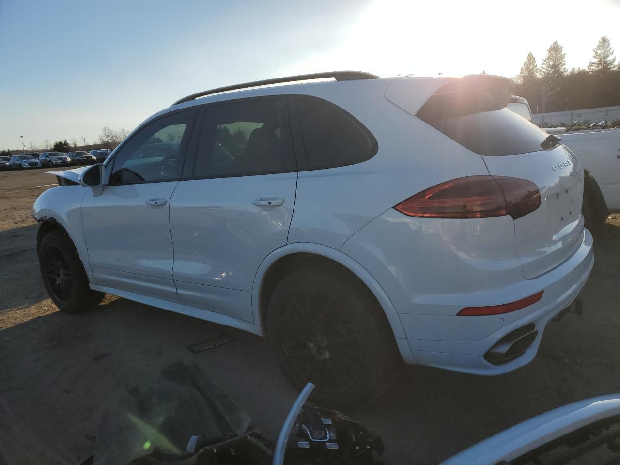 2018 PORSCHE CAYENNE - Image 2