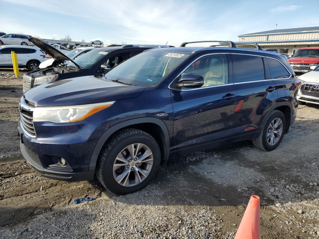 2015 TOYOTA HIGHLANDER