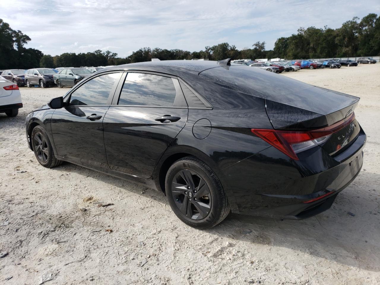 2022 HYUNDAI ELANTRA SE - Фото 2
