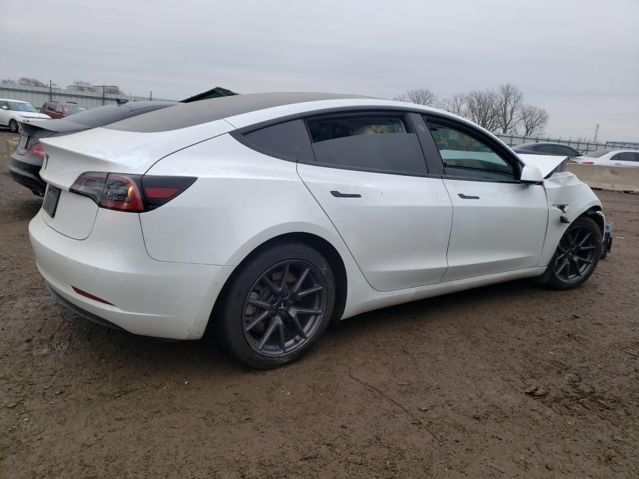 2021 TESLA MODEL 3 - Фото 3
