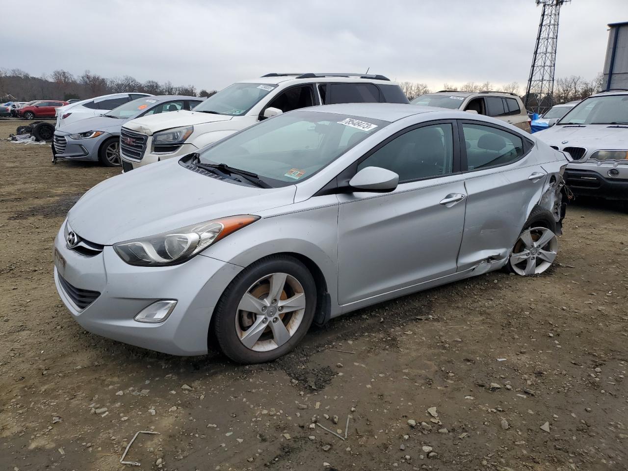 2013 HYUNDAI ELANTRA GL