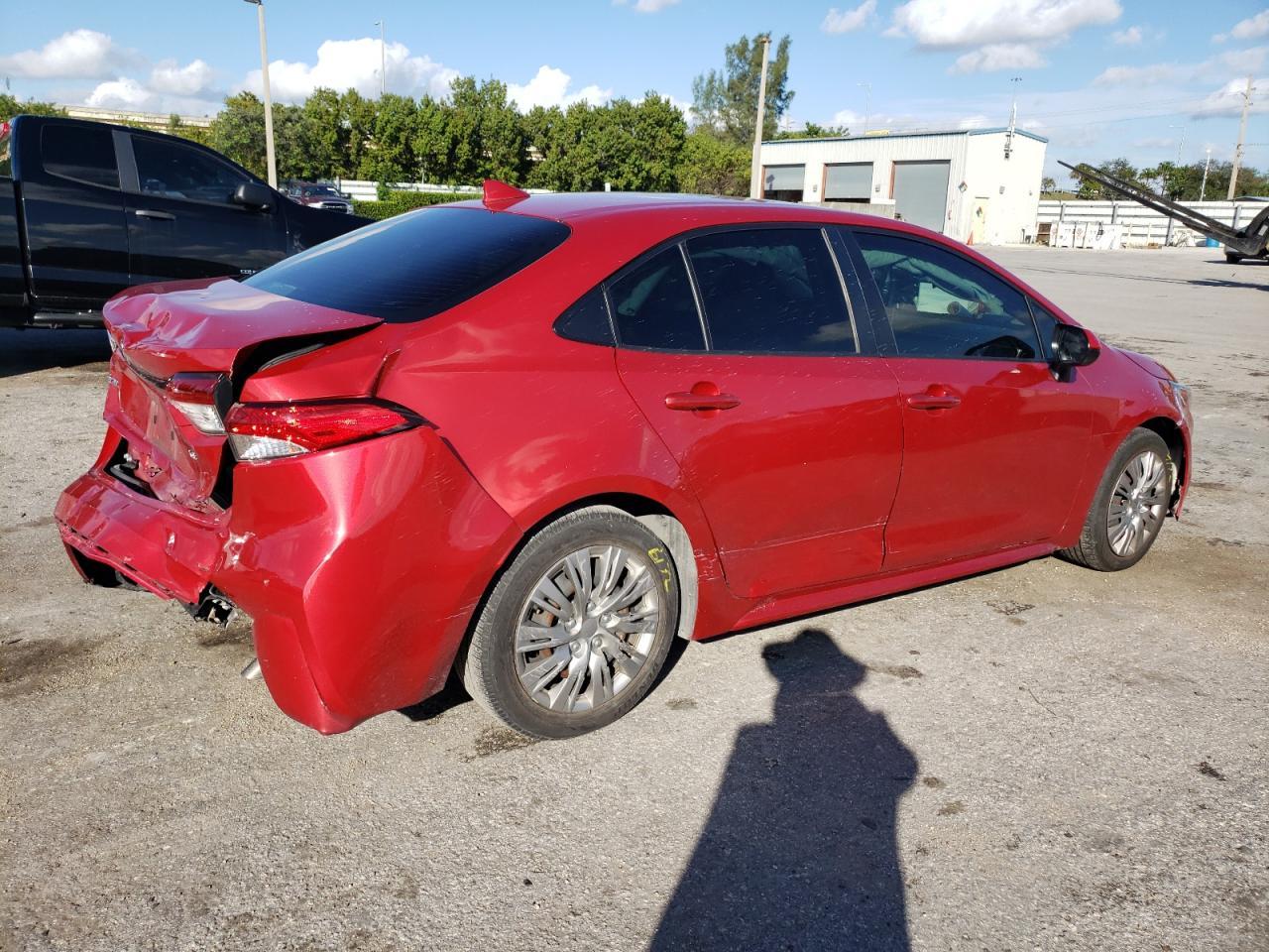2021 TOYOTA COROLLA LE - Фото 3