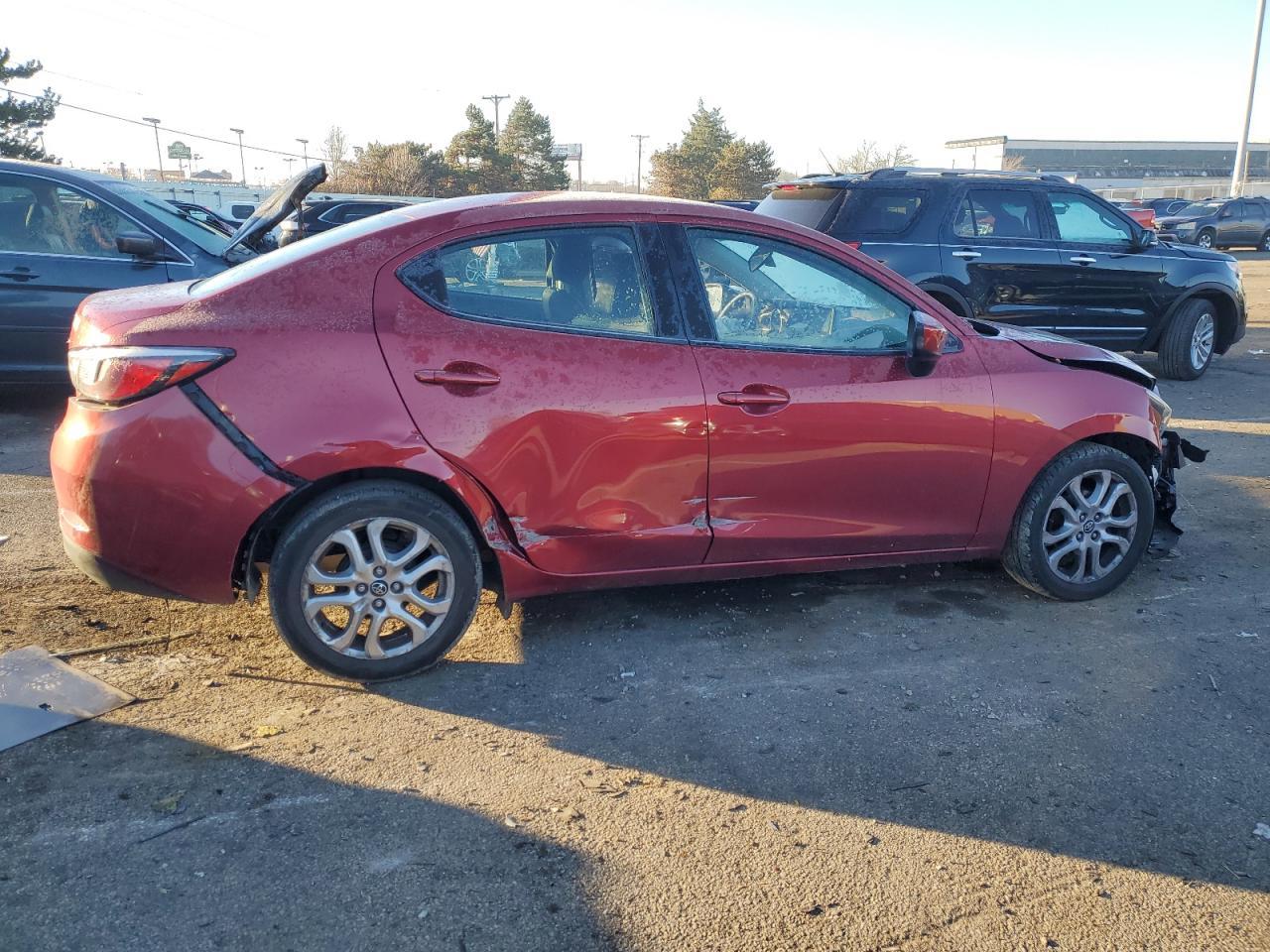 2017 TOYOTA YARIS IA - Фото 3