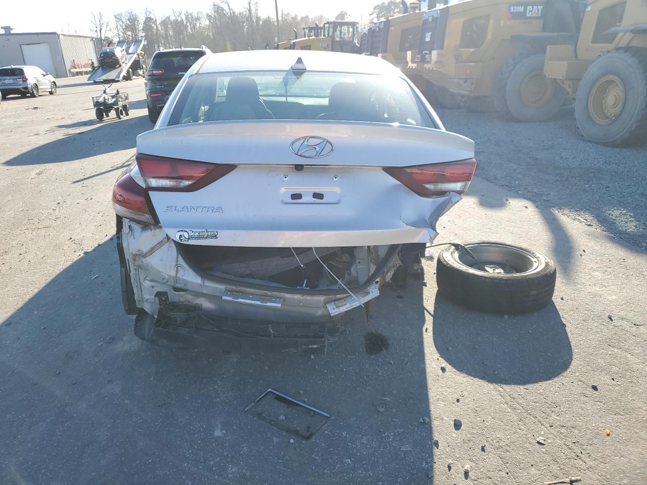 2017 HYUNDAI ELANTRA SE - Фото 6