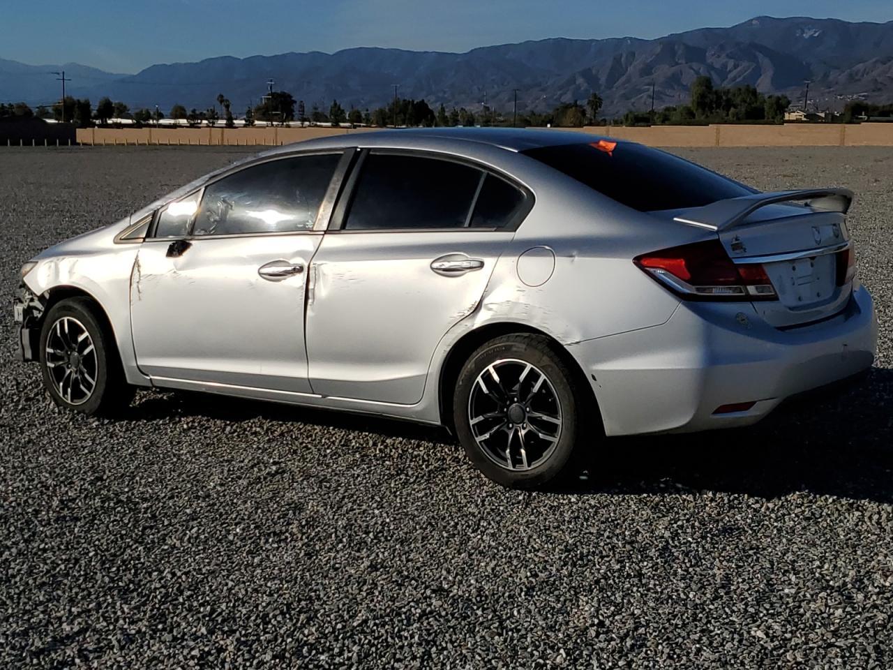 2015 HONDA CIVIC LX - Image 2