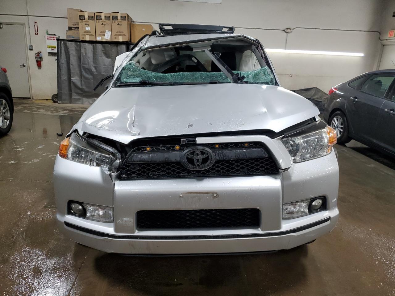2011 TOYOTA 4RUNNER - Image 5