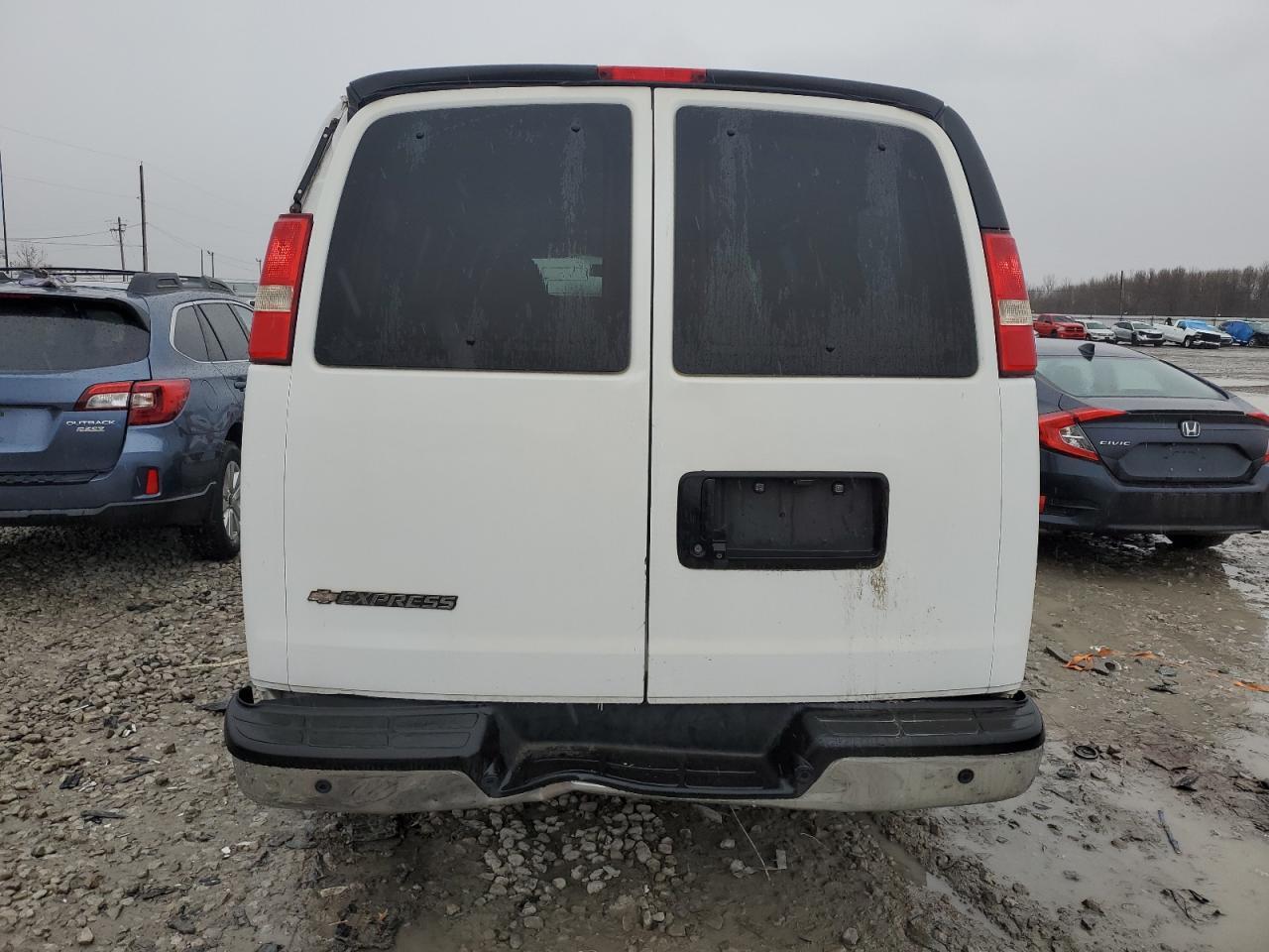 2013 CHEVROLET EXPRESS G3 - Фото 6