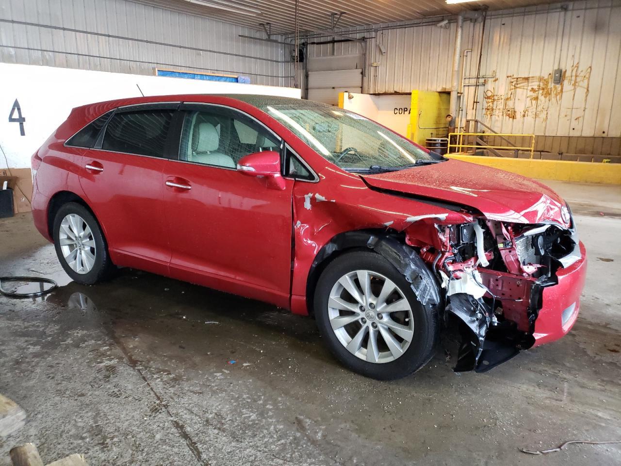 2013 TOYOTA VENZA LE - Image 4