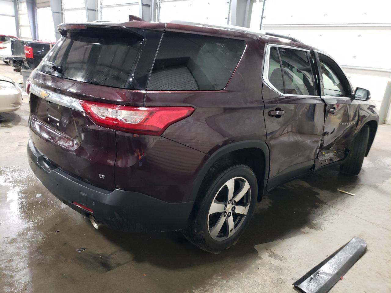 2018 CHEVROLET TRAVERSE L - Фото 3